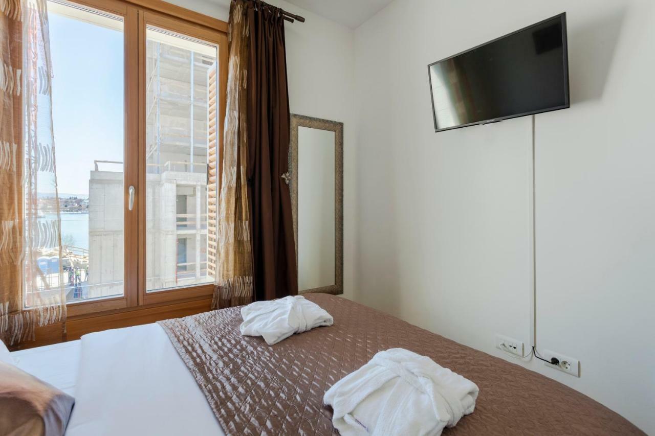 New Luxury Apartment Nives On Seaside Split Zewnętrze zdjęcie