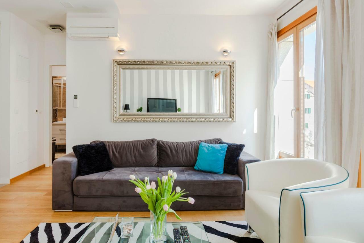 New Luxury Apartment Nives On Seaside Split Zewnętrze zdjęcie