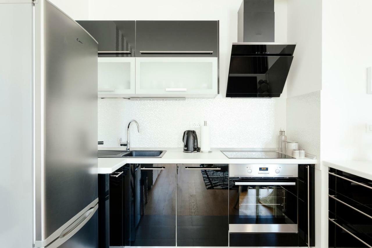 New Luxury Apartment Nives On Seaside Split Zewnętrze zdjęcie